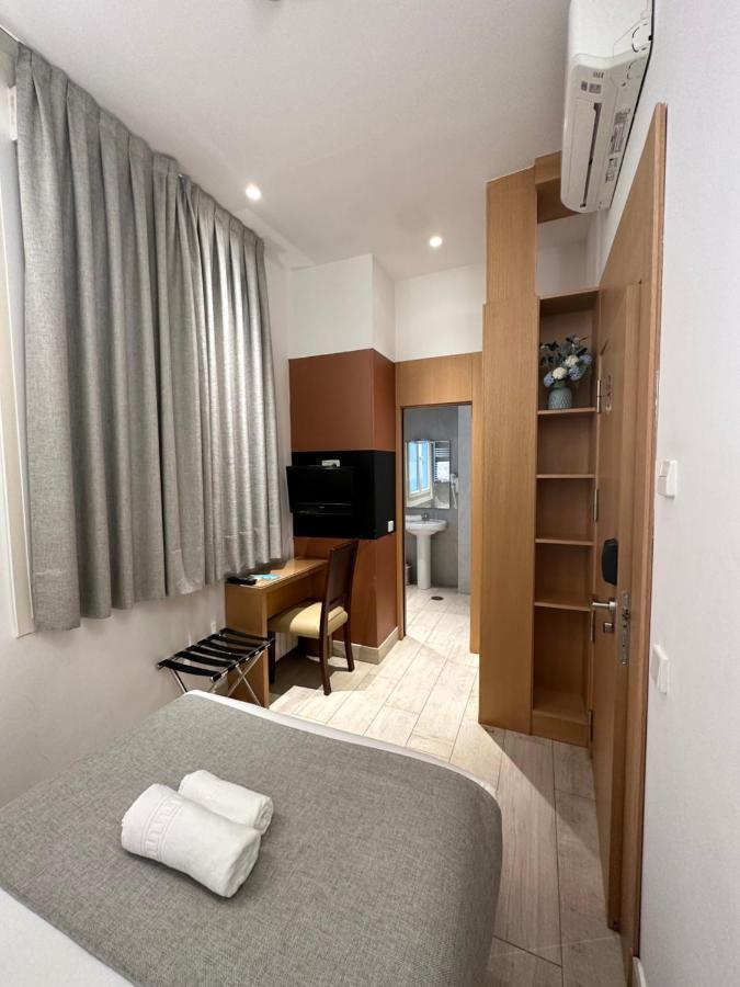 Hostal Cervelo Madrid Exterior photo