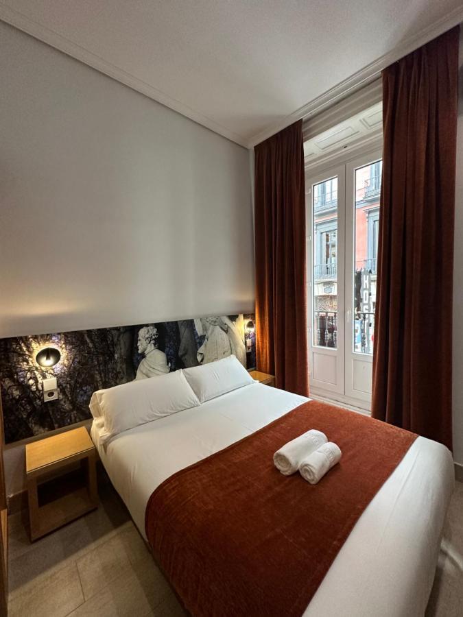 Hostal Cervelo Madrid Exterior photo